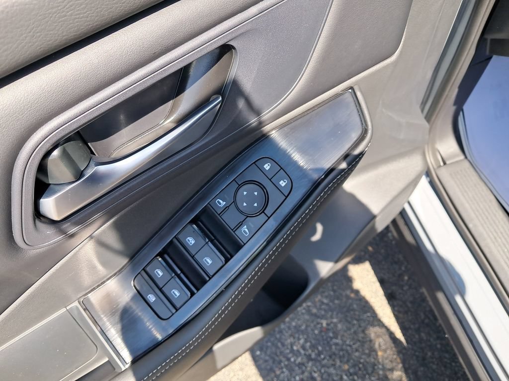 New 2026 Nissan Rogue SV AWD/4WD image 12