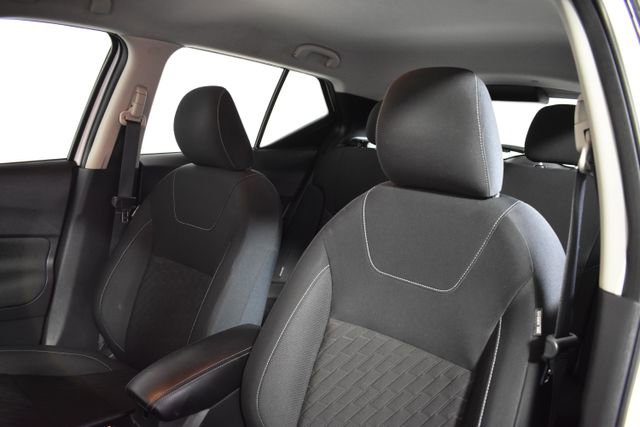 Used 2021 Nissan Kicks SV FWD image 10