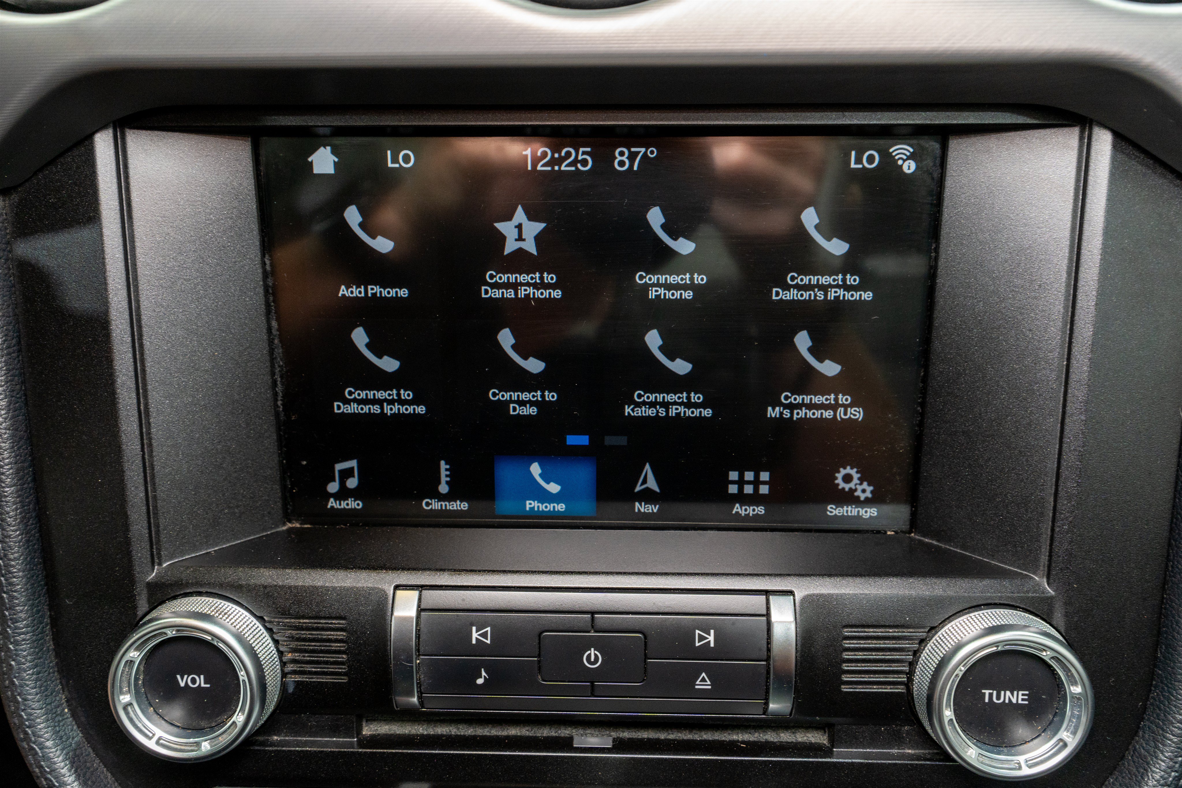 Used 2018 Ford Mustang Premium RWD image 22