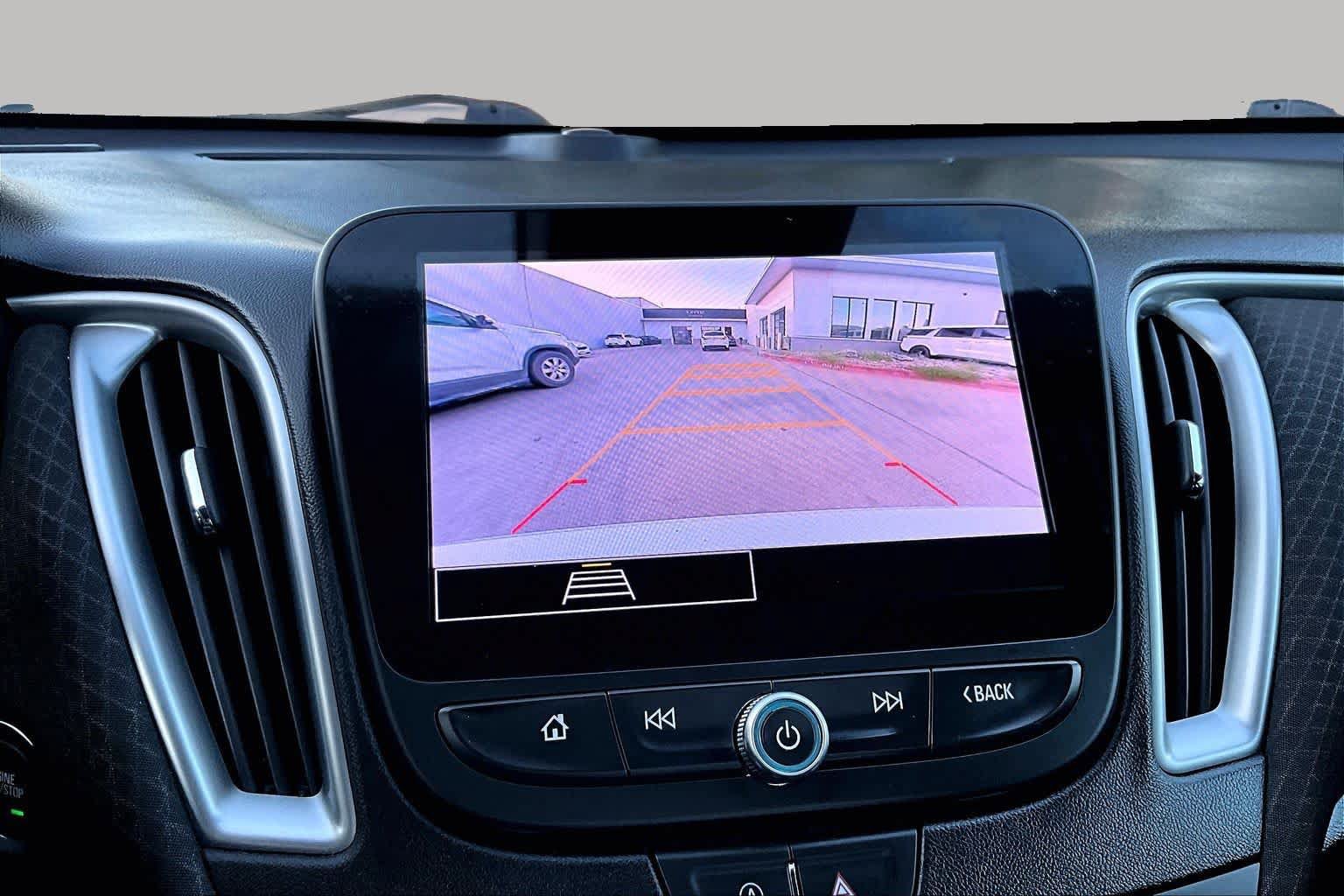 Used 2024 Chevrolet Malibu LT FWD image 28