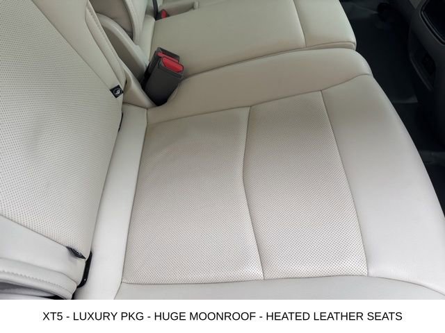 Used 2021 Cadillac XT5 Premium Luxury FWD image 14
