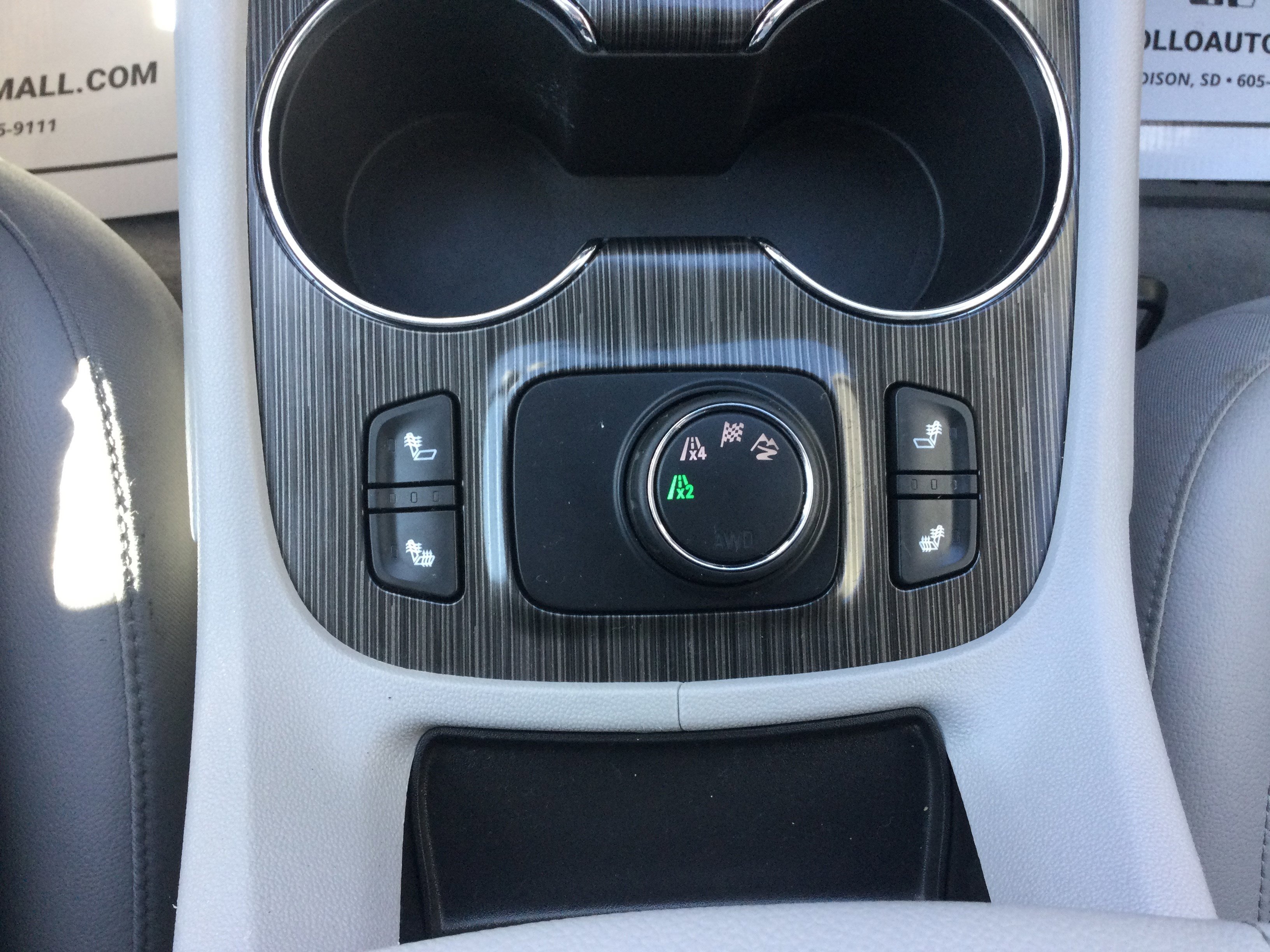 Used 2020 GMC Acadia SLT image 15