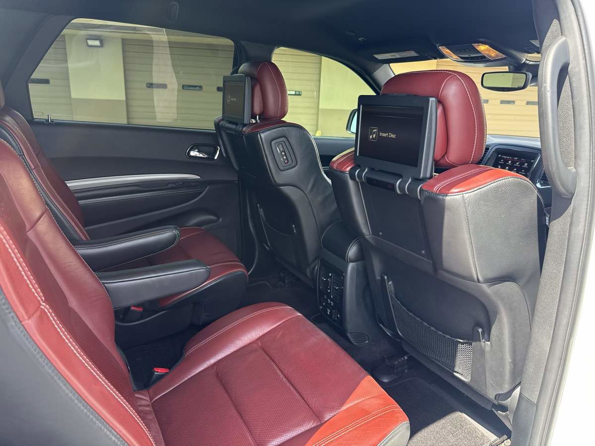 Used 2018 Dodge Durango SRT w/ Technology Group AWD/4WD image 23