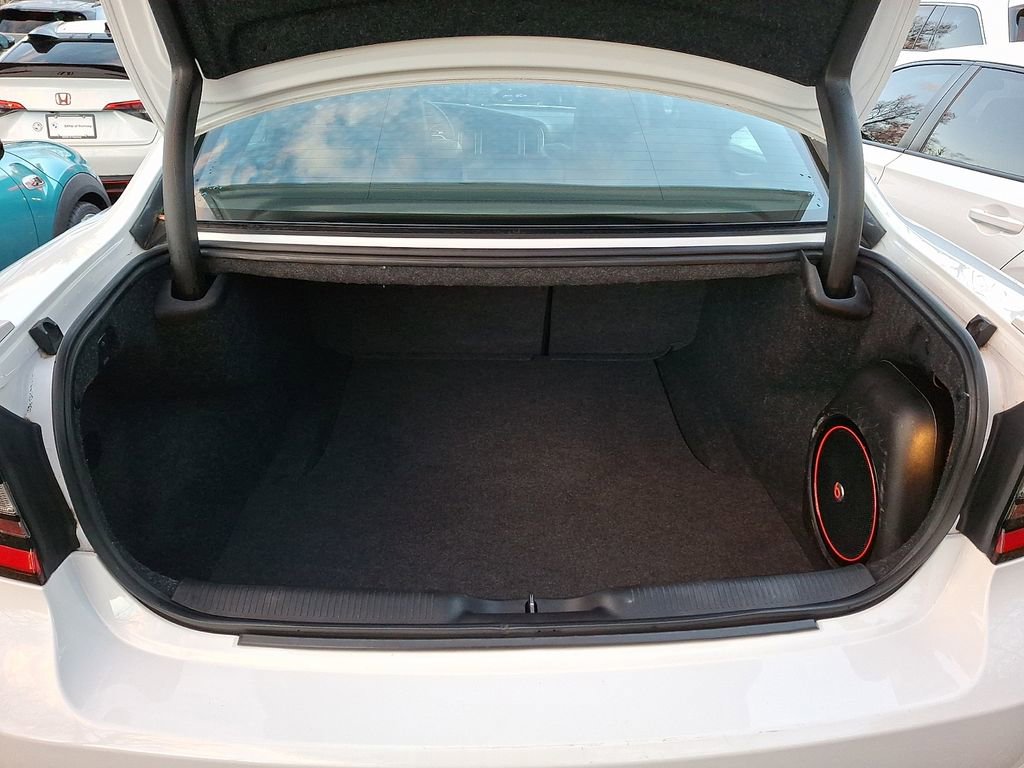 Used 2016 Dodge Charger SXT w/ AWD Plus Group image 27