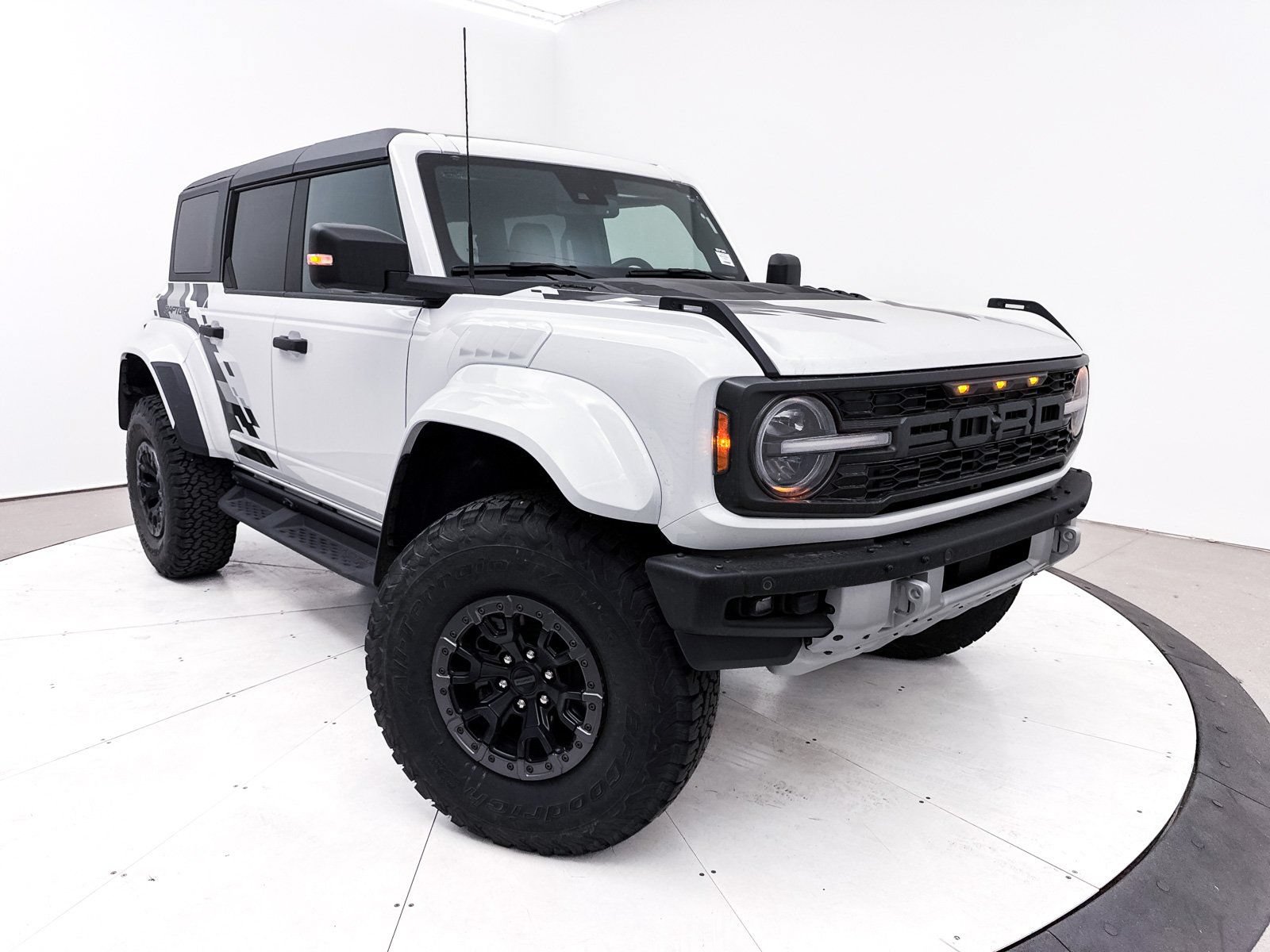 Used 2024 Ford Bronco Raptor AWD/4WD image 18