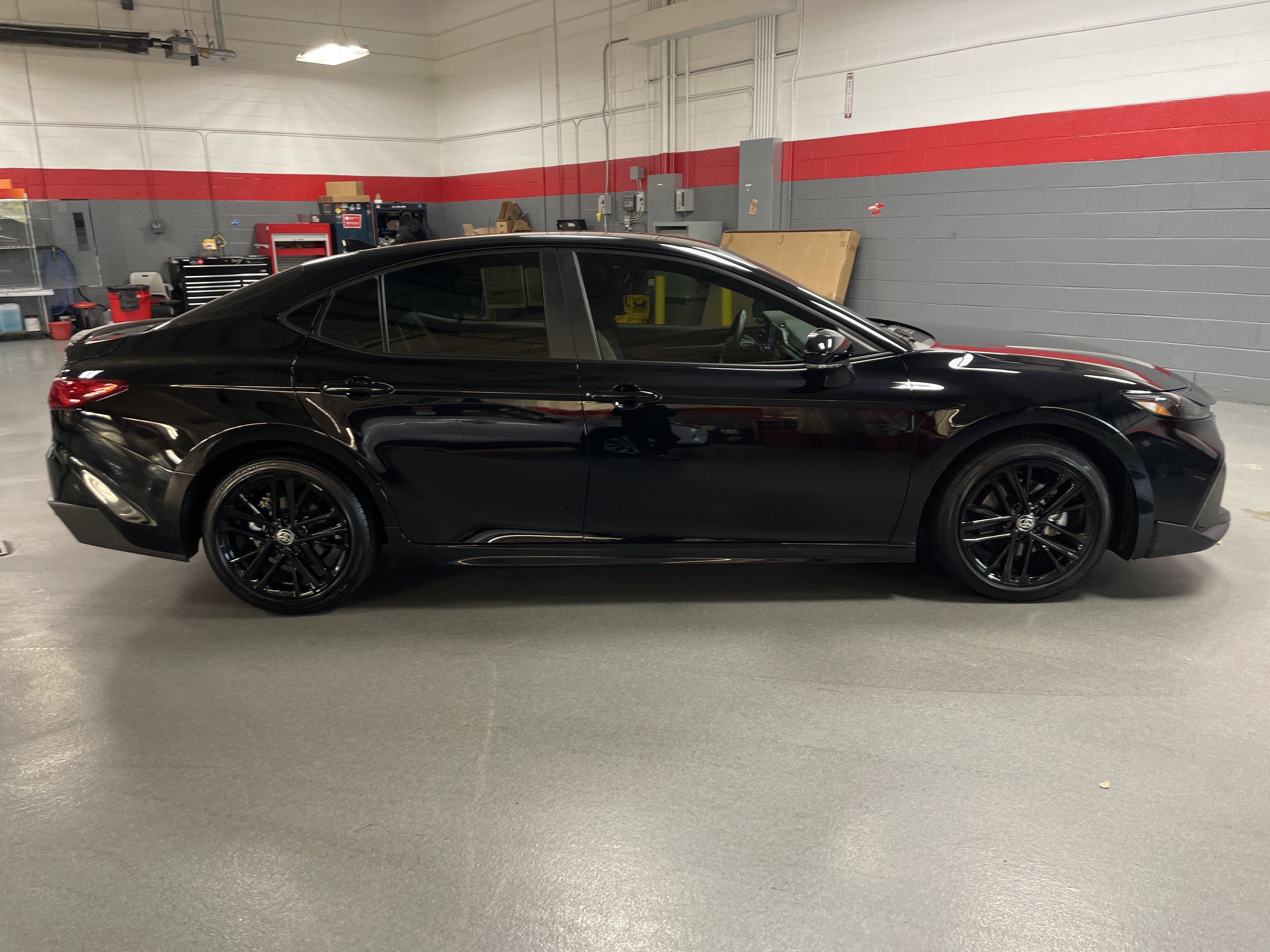 Certified 2025 Toyota Camry SE image 11