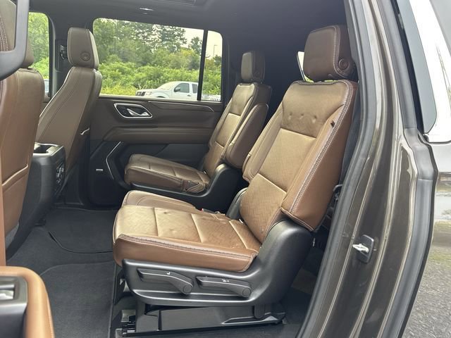 Certified 2021 Chevrolet Suburban High Country w/ Premium Package image 26