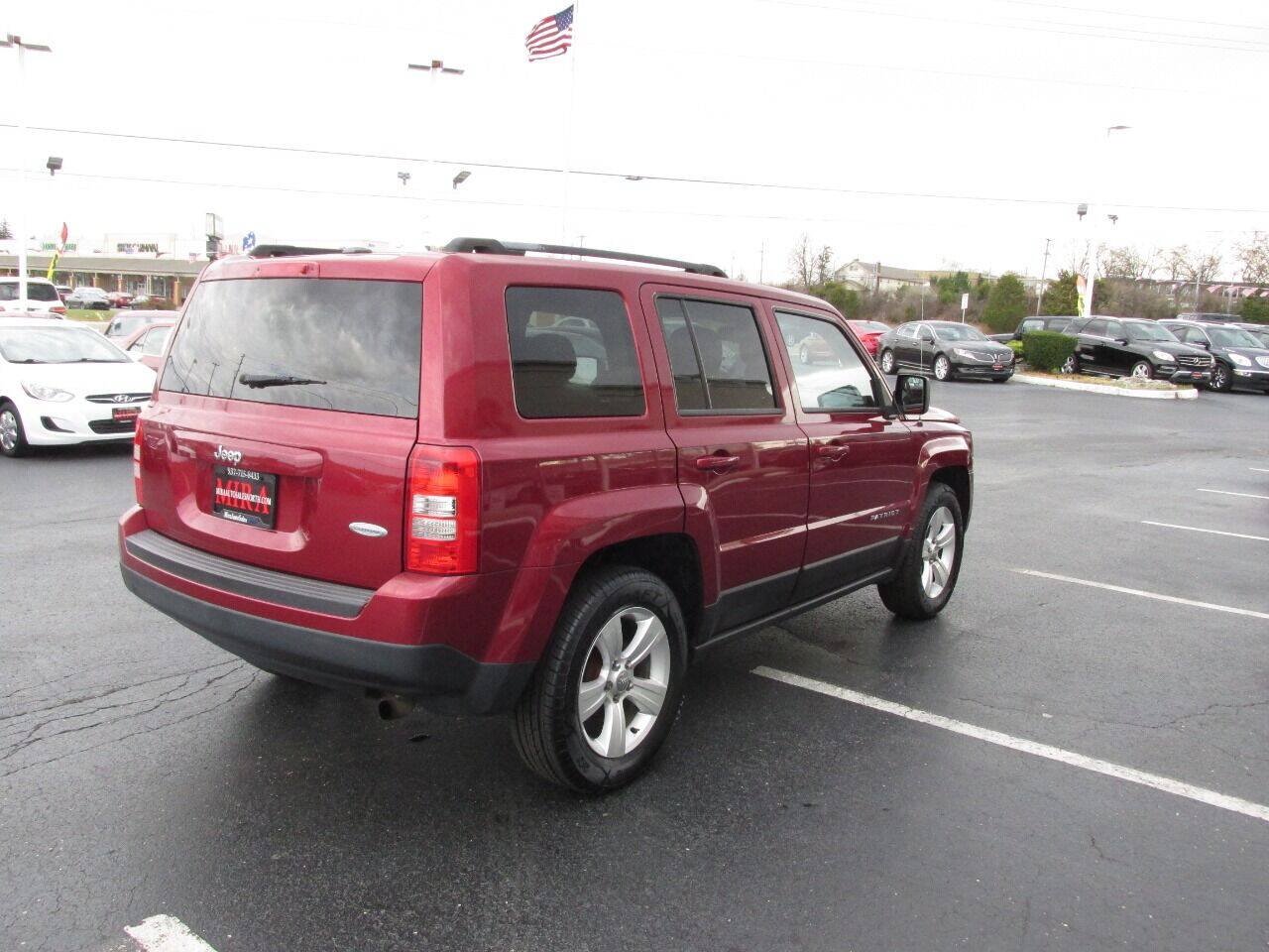 Used 2014 Jeep Patriot Latitude FWD image 8