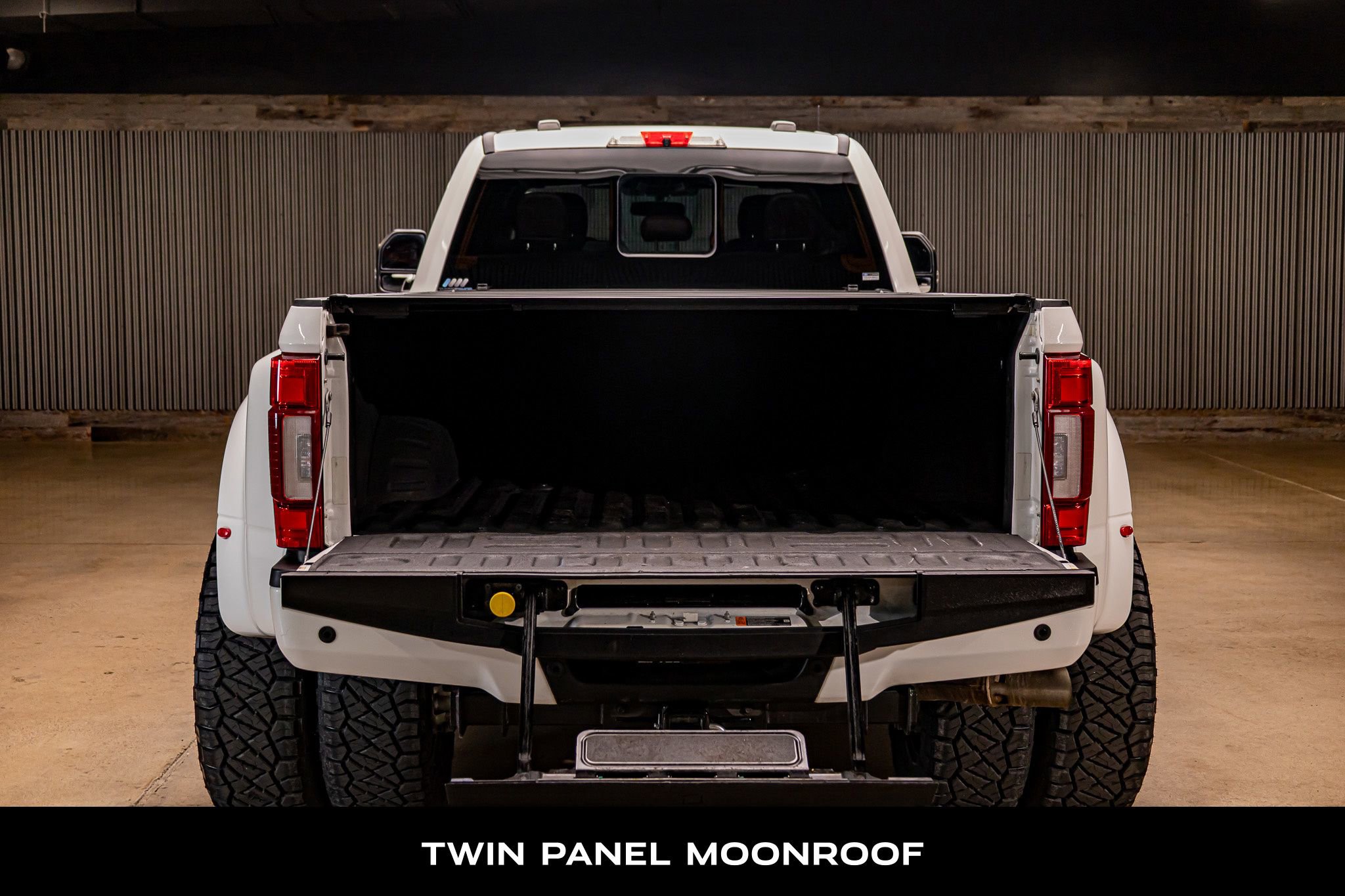 Used 2020 Ford F450 Platinum w/ FX4 Off-Road Package image 9