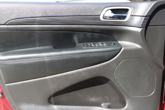 Used 2021 Jeep Grand Cherokee Laredo X image 8