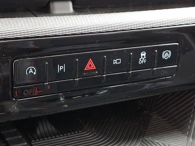 Used 2025 Ford Explorer ST image 28