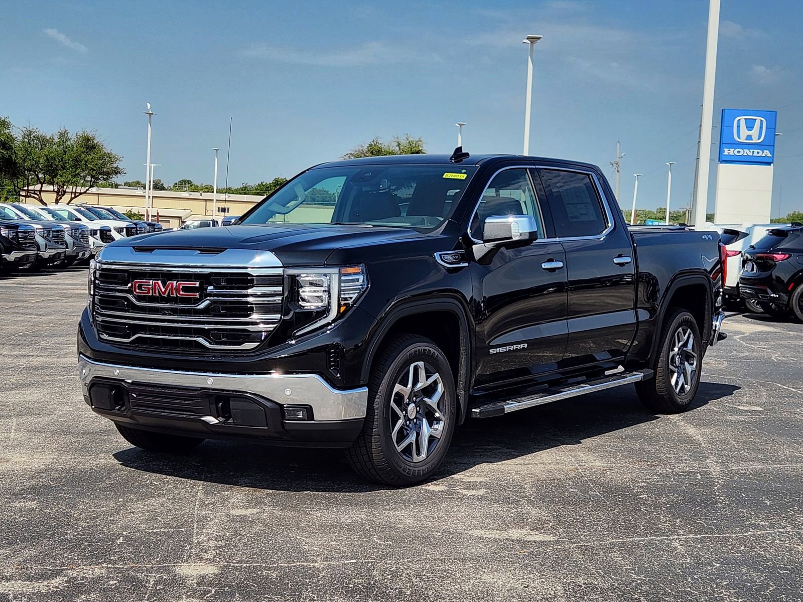 New 2026 GMC Sierra 1500 SLT w/ SLT Premium Plus Package image 7