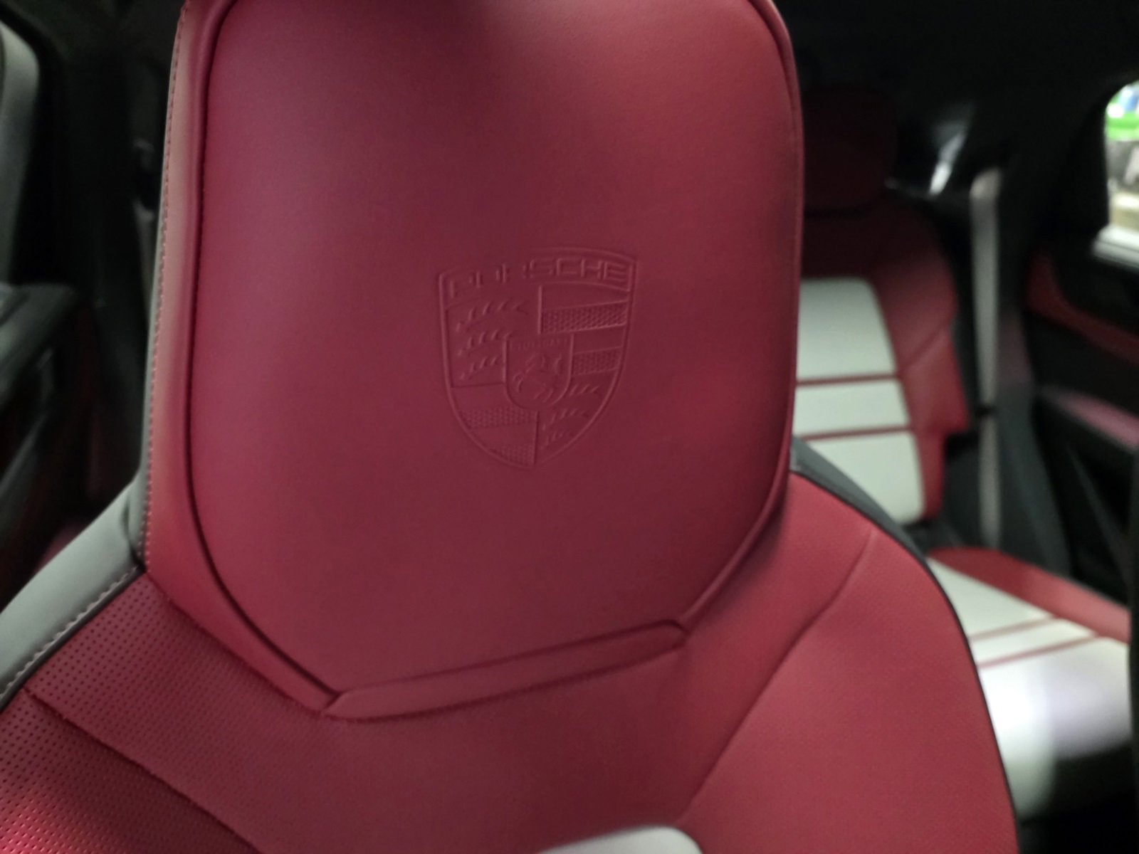 New 2026 Porsche Cayenne GTS image 33