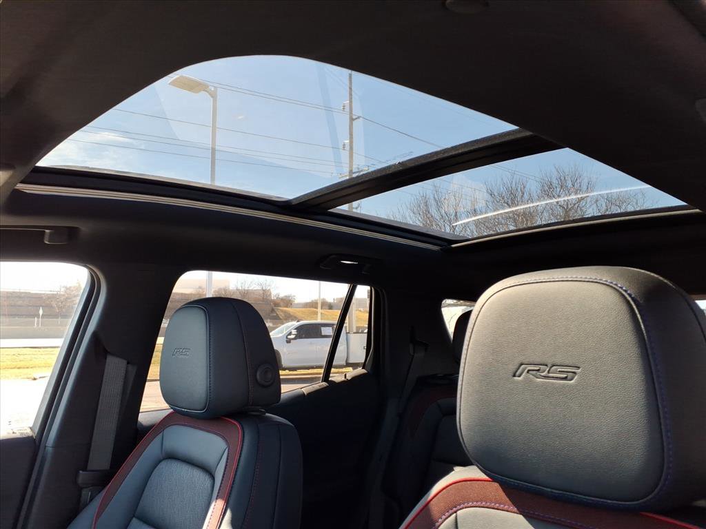 Used 2025 Chevrolet Equinox RS w/ Convenience Package III image 24