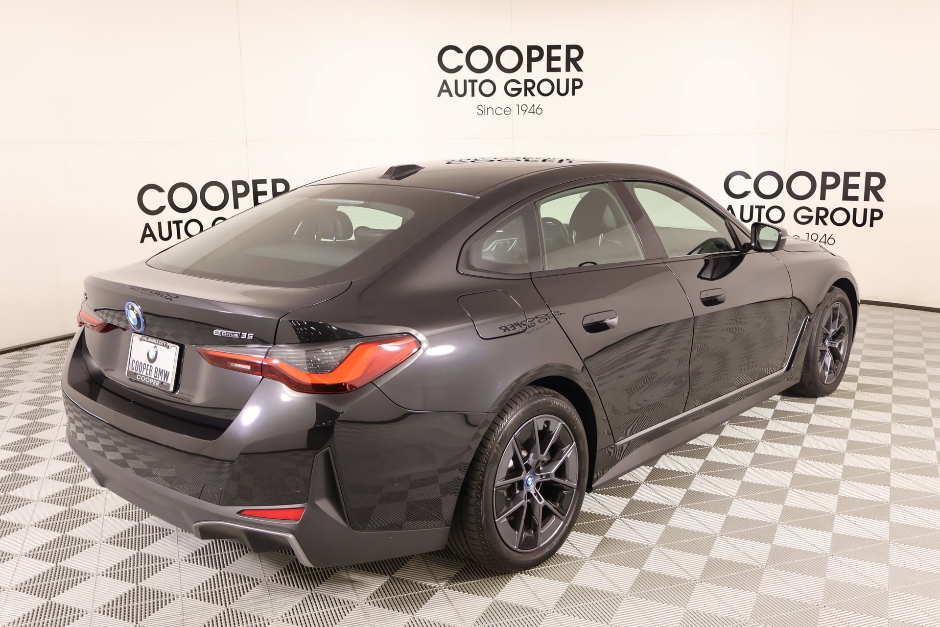 Used 2023 BMW i4 eDrive35 w/ Premium Package RWD image 22