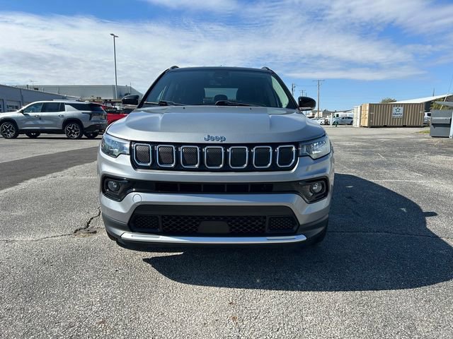 Used 2022 Jeep Compass Limited image 9