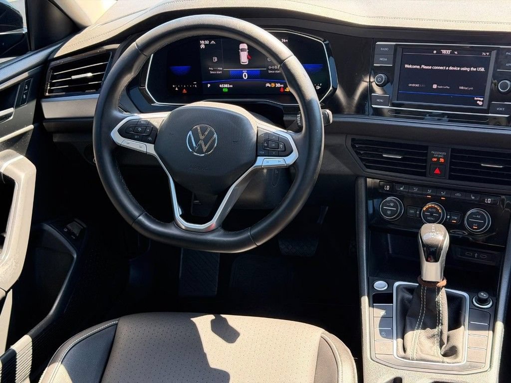 Used 2023 Volkswagen Jetta SE FWD image 12