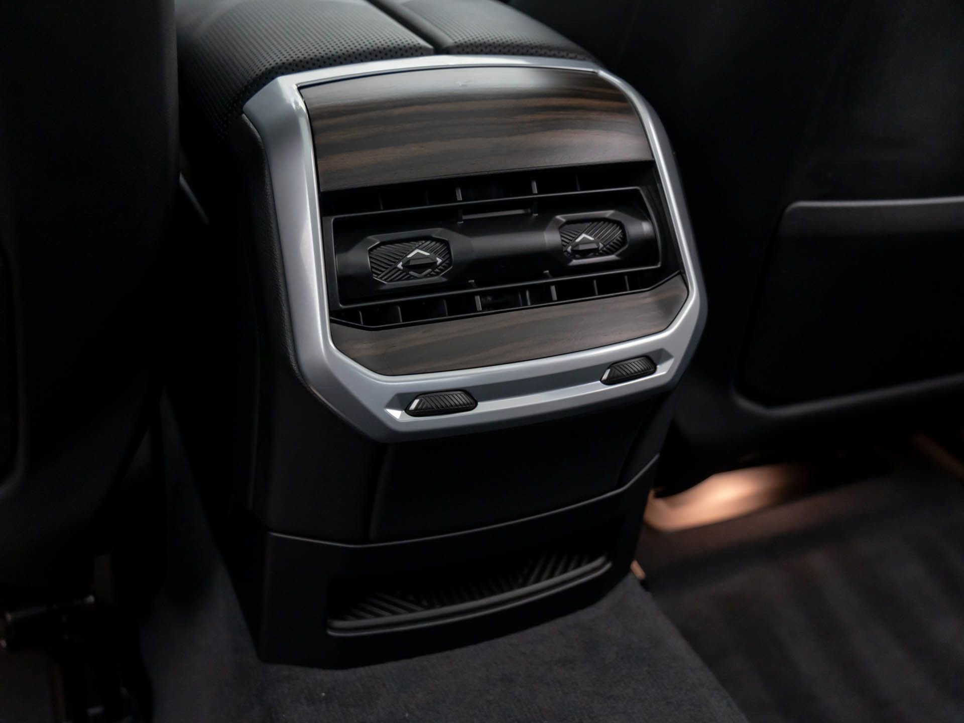 Certified 2025 BMW i7 xDrive60 image 21