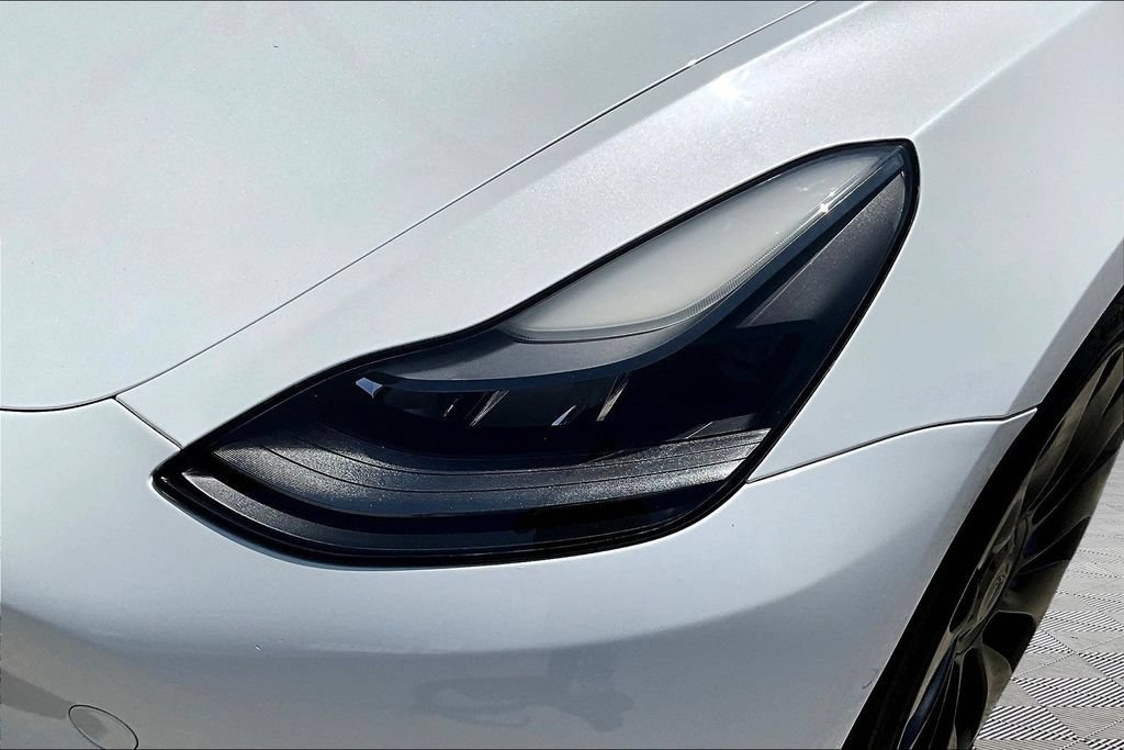 Used 2022 Tesla Model 3 Performance AWD/4WD image 32