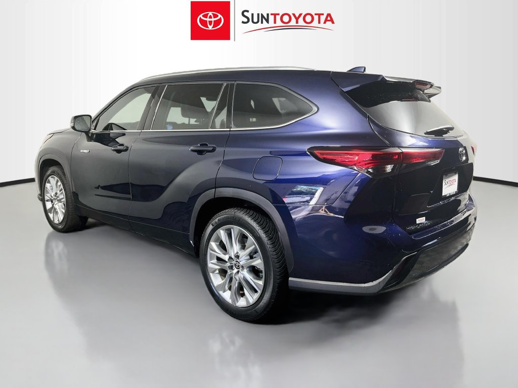 Used 2021 Toyota Highlander Limited FWD image 5