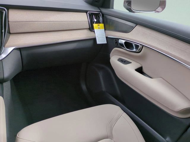 New 2026 Volvo XC90 B6 Plus AWD/4WD image 13