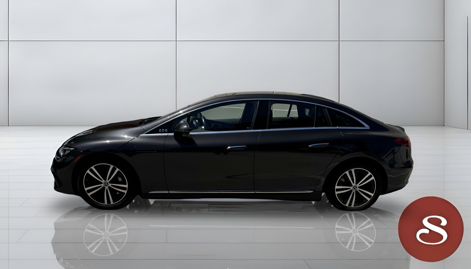 Used 2023 Mercedes-Benz EQE 500 4MATIC Sedan image 3