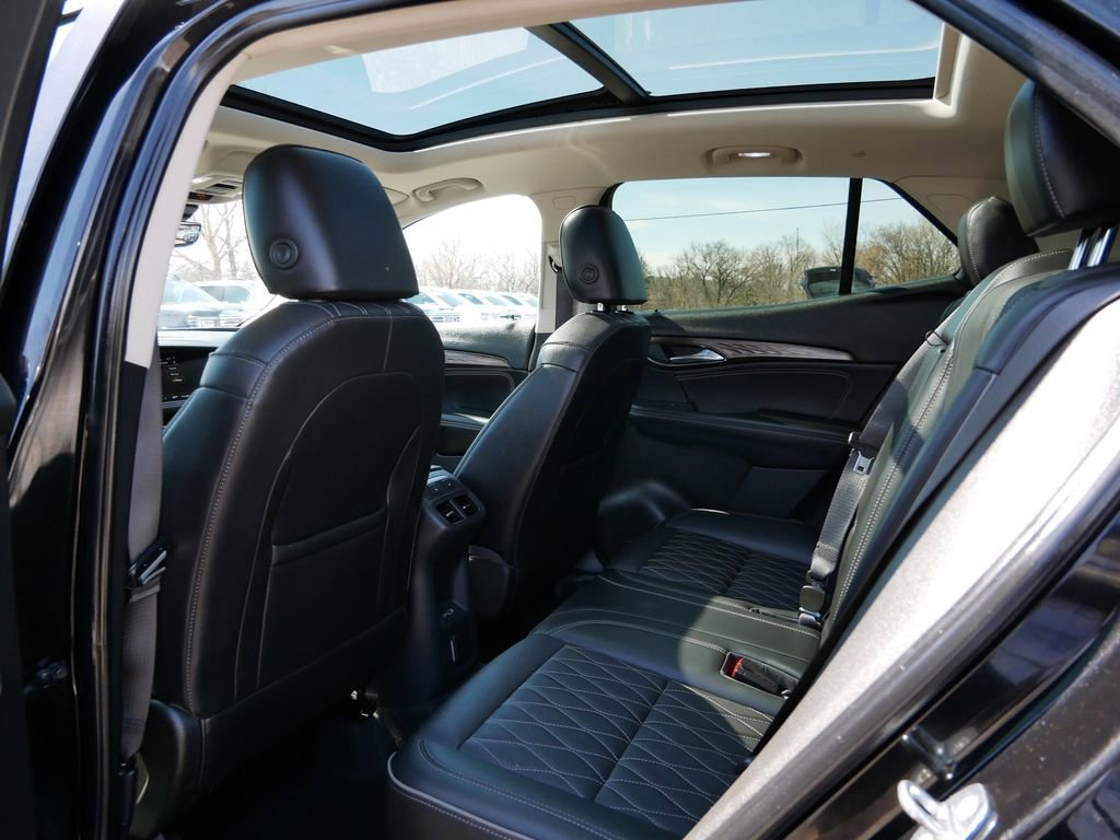 Used 2023 Buick Envision Avenir AWD/4WD image 16