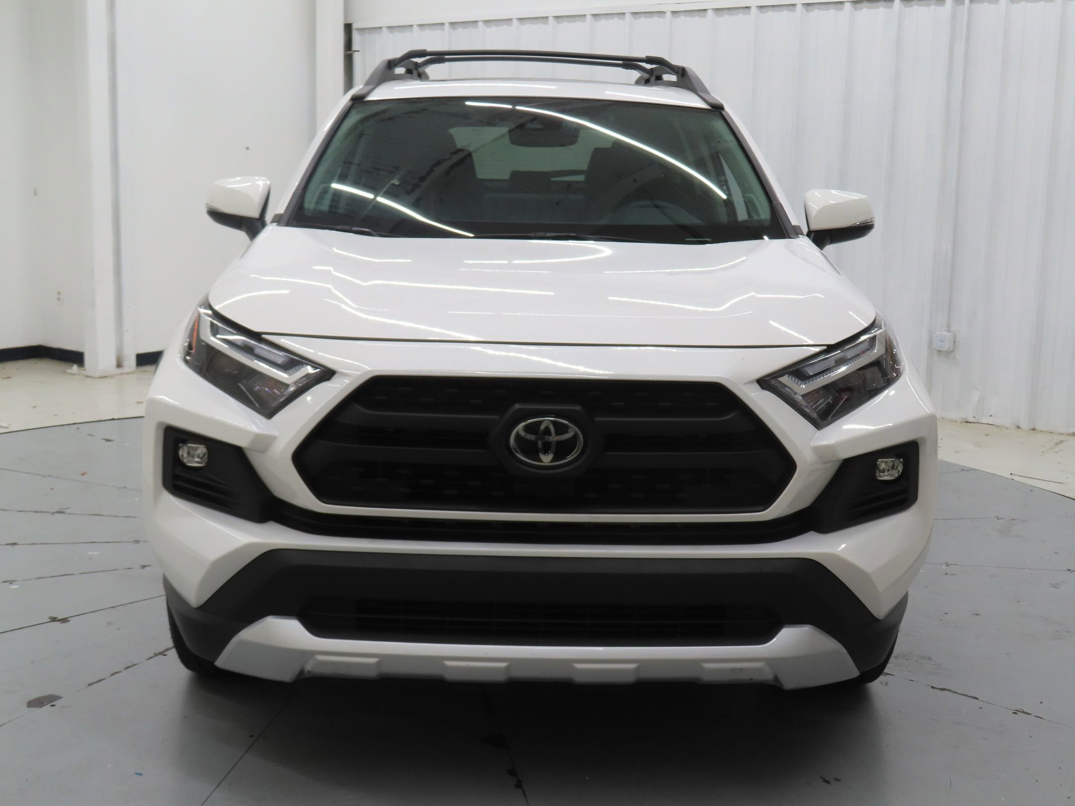 Used 2024 Toyota RAV4 Adventure w/ Convenience Package AWD/4WD image 9