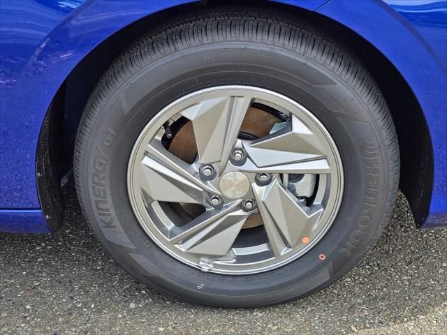 New 2026 Hyundai Elantra SE FWD image 9