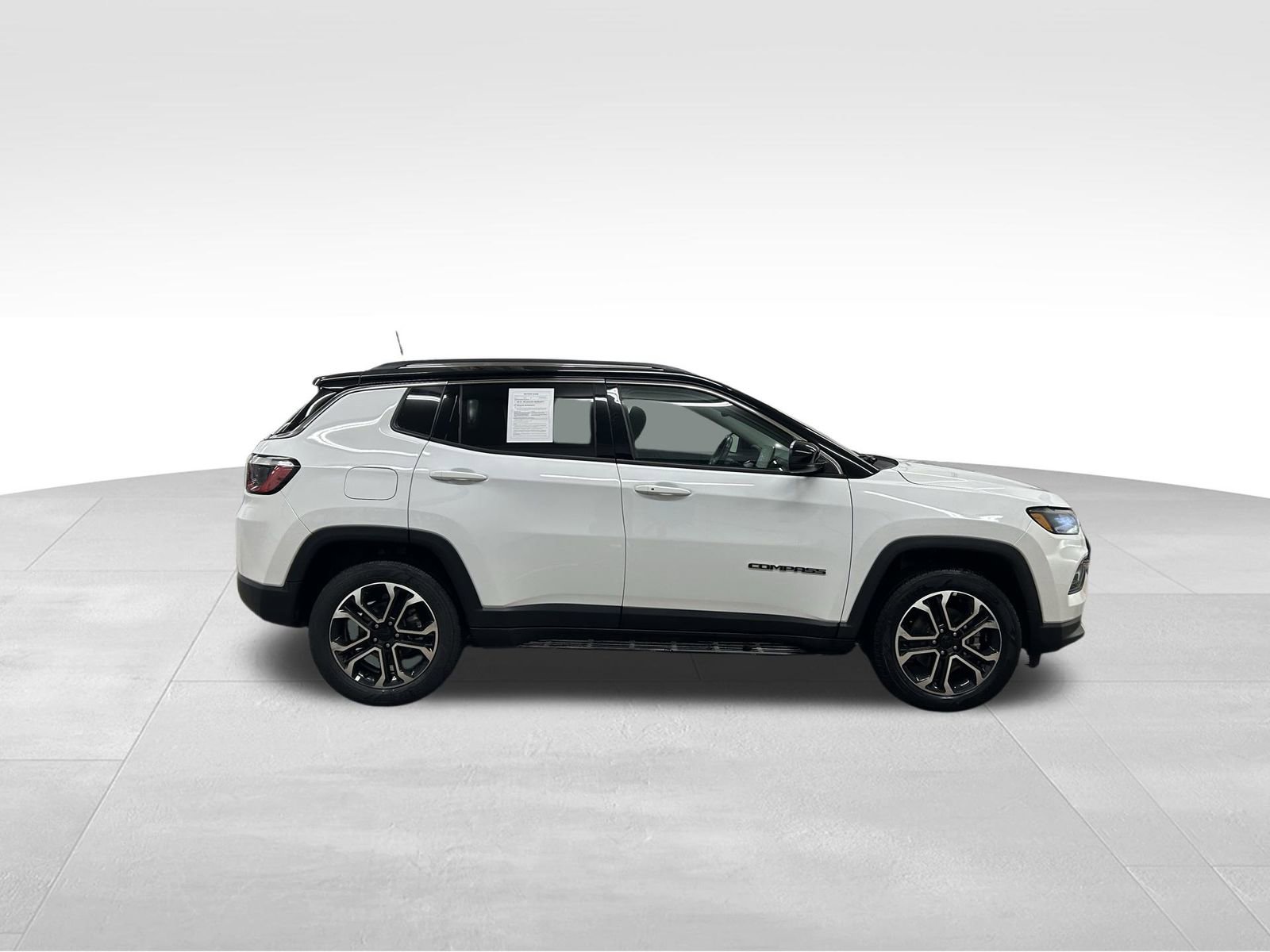 Certified 2022 Jeep Compass Limited image 7