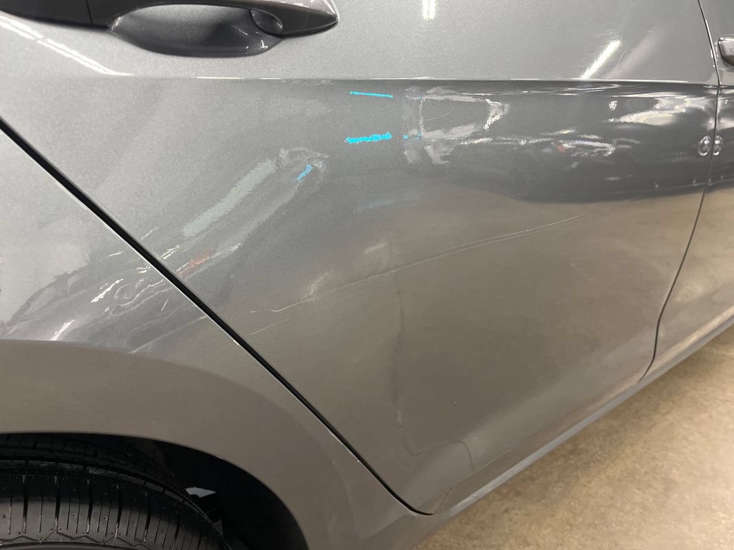 Used 2016 Volkswagen Golf S FWD image 26