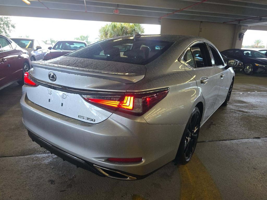 Used 2024 Lexus ES 350 F Sport w/ Accessory Package (Z2) FWD image 3
