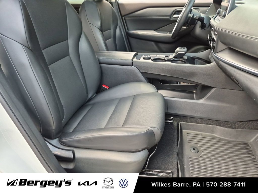 Used 2023 Nissan Rogue SV w/ SV Premium B Package AWD/4WD image 35