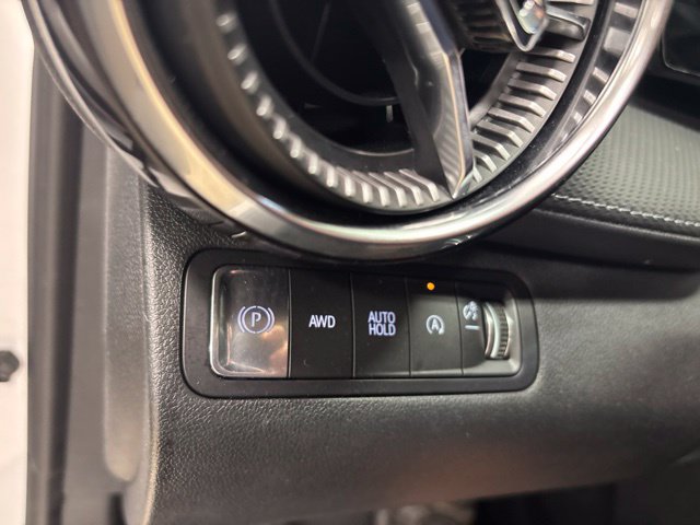 Used 2026 Chevrolet Equinox LT AWD/4WD image 32