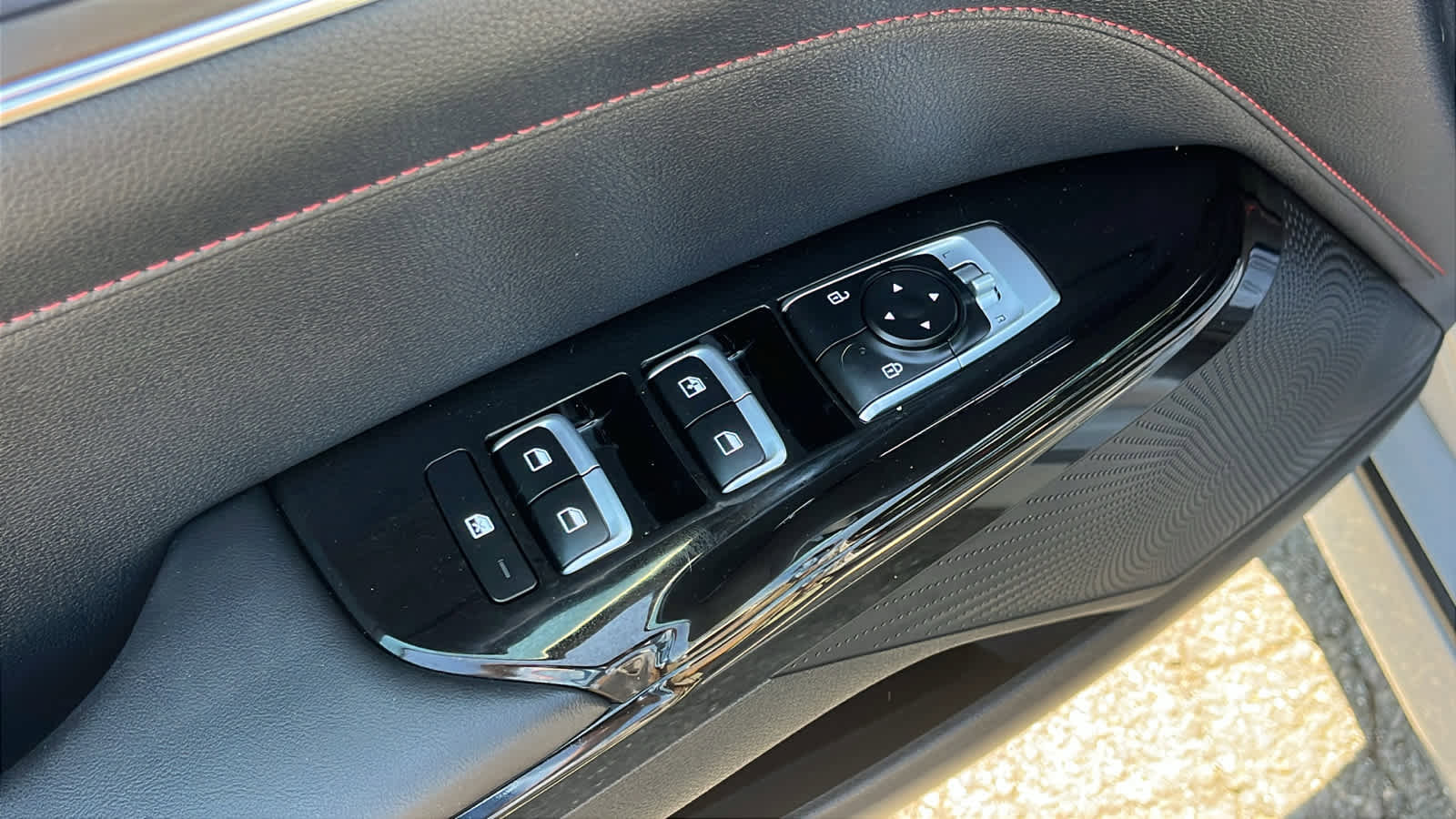 Used 2023 Kia K5 GT FWD image 24