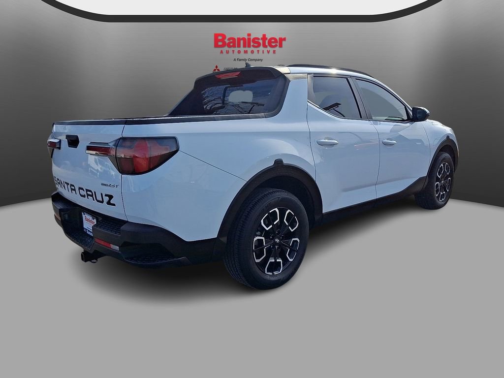 Used 2022 Hyundai Santa Cruz SEL Premium image 4