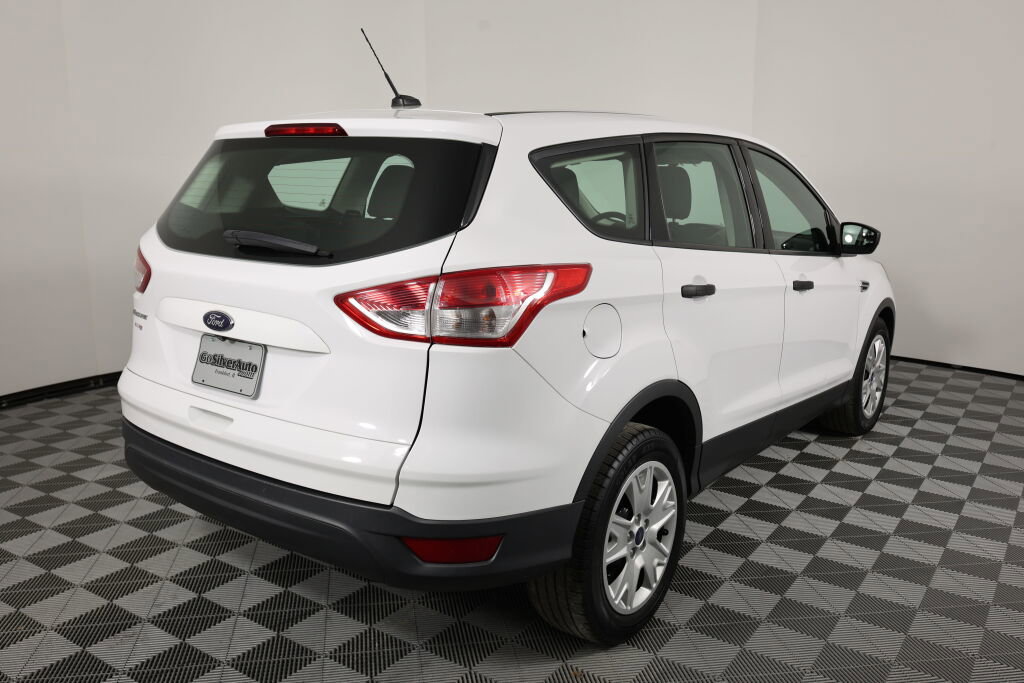 Used 2015 Ford Escape S image 3