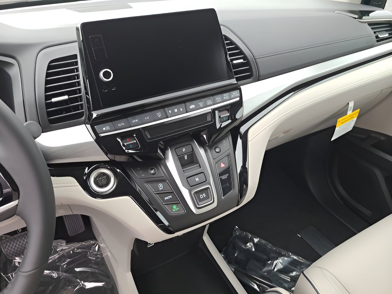 New 2027 Honda Odyssey Touring image 22