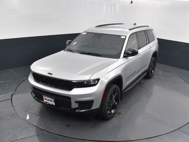 New 2025 Jeep Grand Cherokee L Altitude image 33