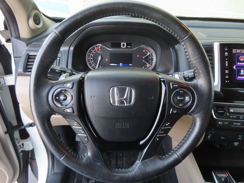 Used 2017 Honda Pilot Touring image 17