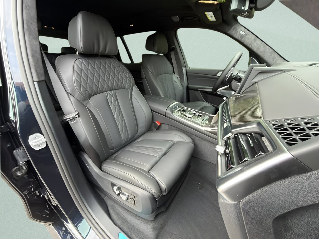 New 2027 BMW X7 M60i AWD/4WD image 26