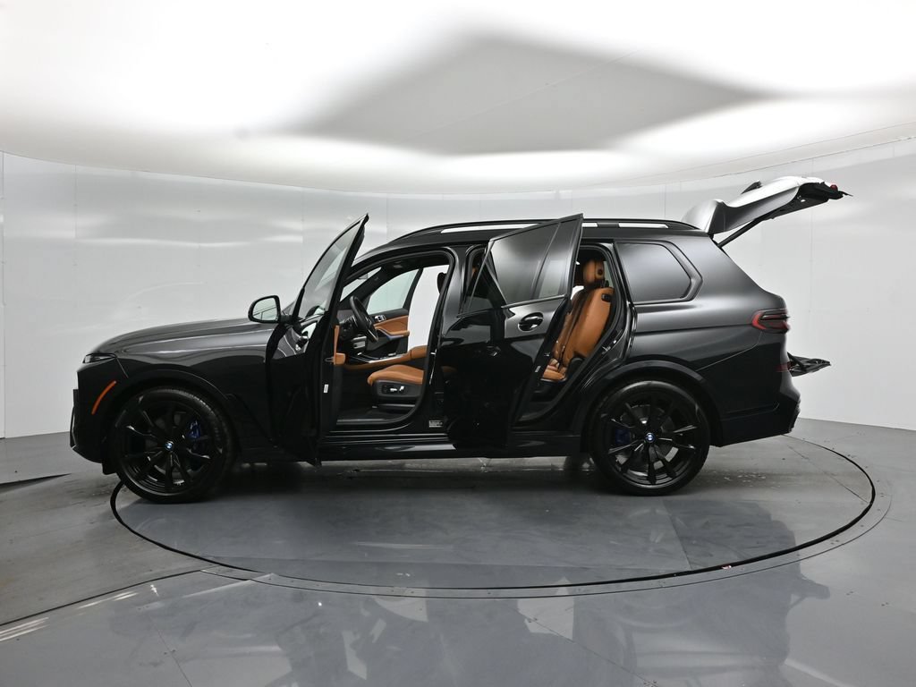 Used 2026 BMW X7 xDrive40i w/ Executive Package AWD/4WD image 40