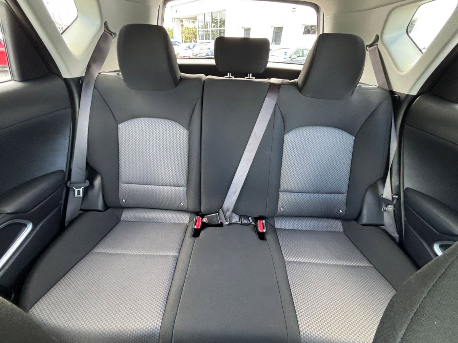 Used 2025 Kia Soul LX w/ LX Technology Package FWD image 36