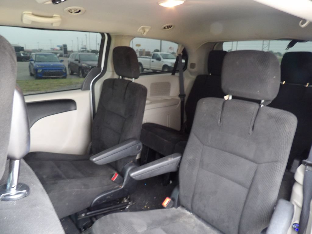 Used 2016 Dodge Grand Caravan SE w/ Quick Order Package 29E SE FWD image 20