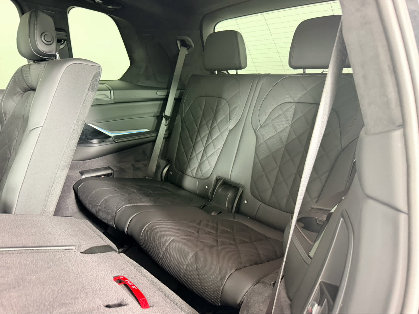 Used 2026 BMW X7 xDrive40i w/ M Sport Package AWD/4WD image 17