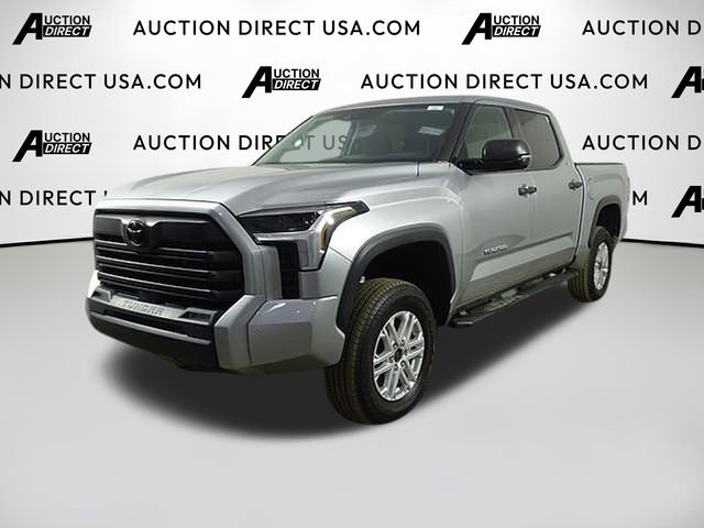 Used 2022 Toyota Tundra SR5 w/ SR5 Convenience Package AWD/4WD image 1