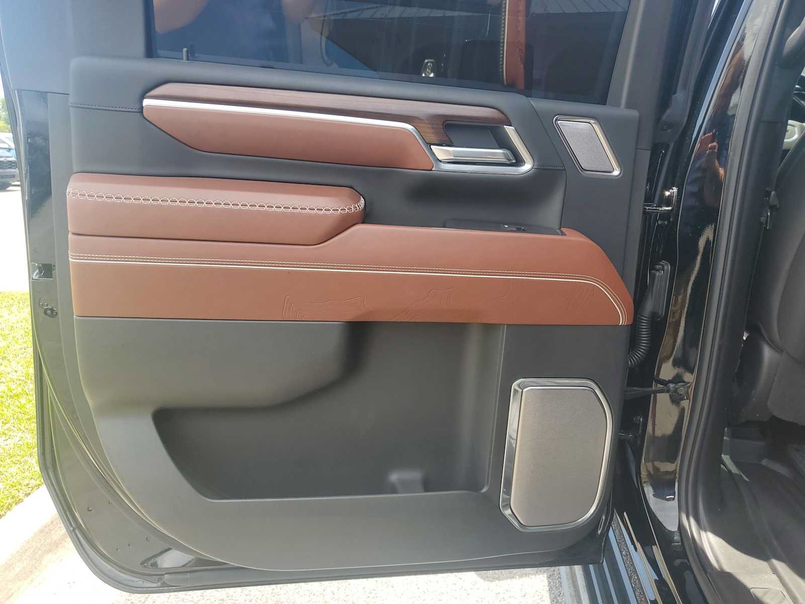 Used 2025 GMC Sierra 2500 Denali Ultimate AWD/4WD image 21