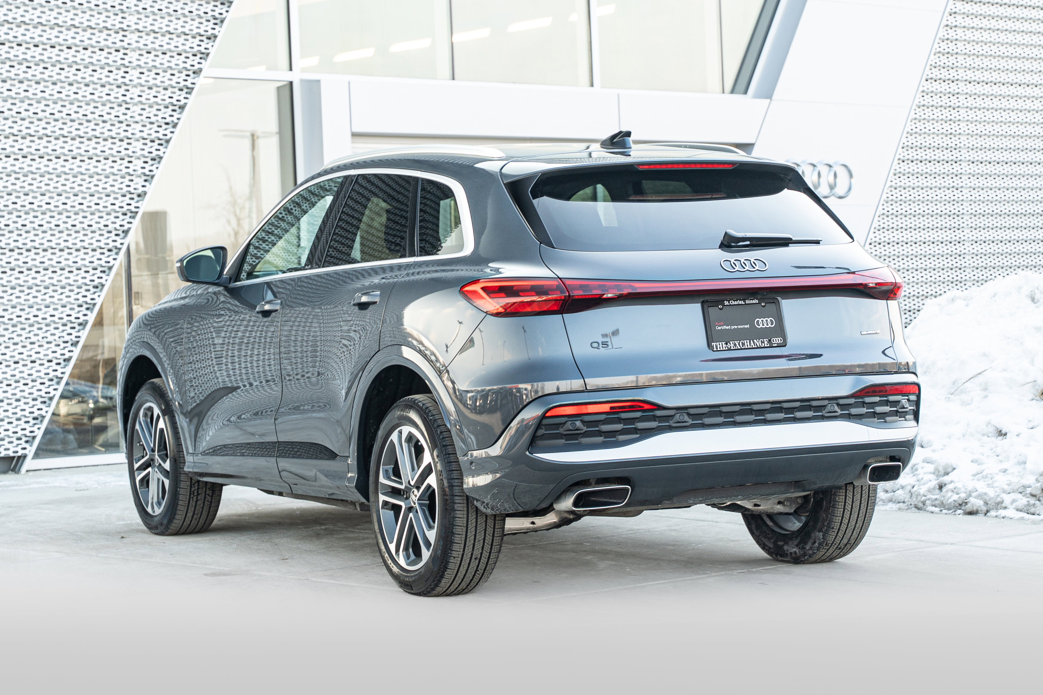 Certified 2025 Audi Q5 Premium w/ Convenience Package image 5