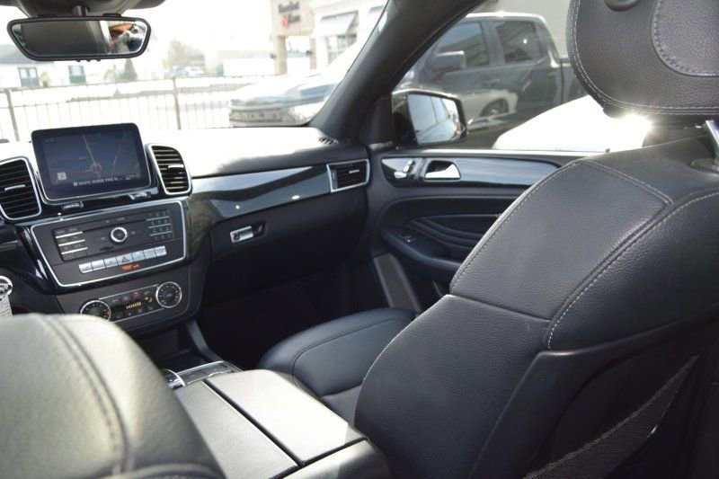 Used 2019 Mercedes-Benz GLE 43 AMG 4MATIC w/ Premium 3 Package image 24