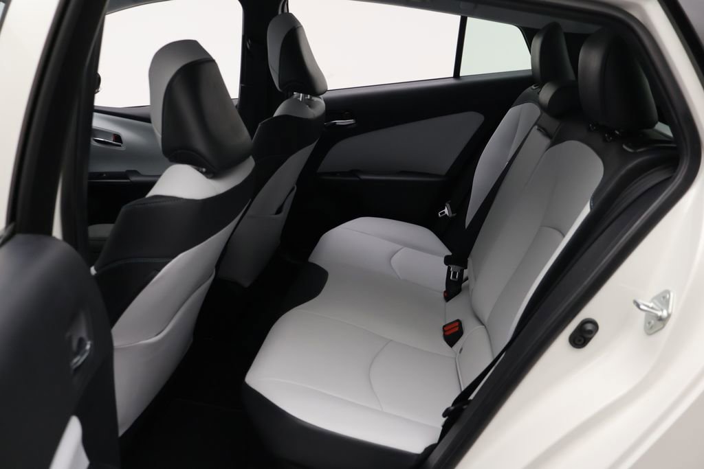 Used 2018 Toyota Prius Four FWD image 19